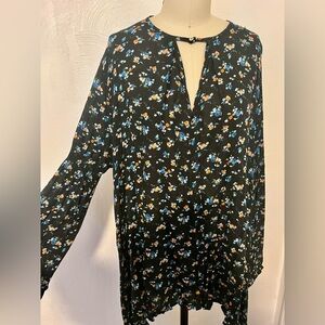 Long sleeve floral tunic dress